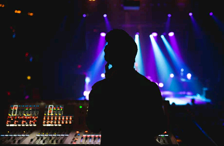 ��ҕ�l�����O���N��